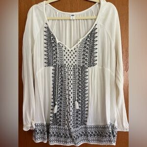 Old Navy long sleeve v neck blouse